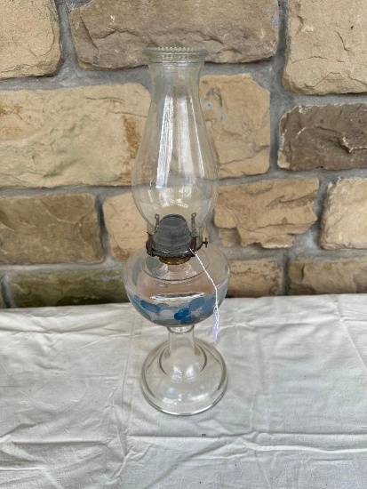 VINTAGE KEROSENE LAMP