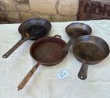 LOT OF 4 VINTAGE FRYING PANS INCLUDING CAST IRON W/ WOOD HANDLE & NATIONAL STEEL
