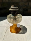 VINTAGE CORINTHIAN ALADDIN LAMP AMBER & CLEAR