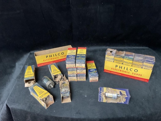 LOT OF VINTAGE PHILCO RADIO TUBES & MORE