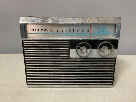 VINTAGE PHILCO TRANSISTOR RADIO