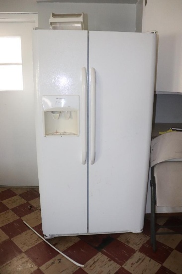 Frigidaire Side by Side Fridge