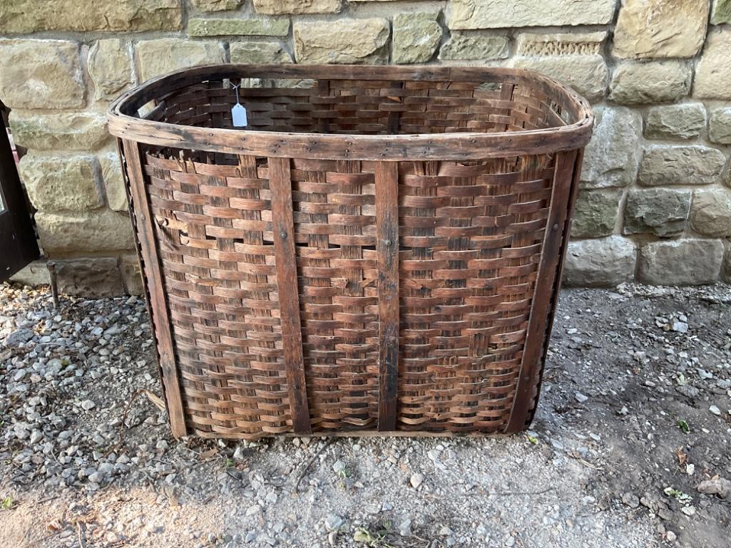 HUGE HEAVY ANTIQUE OAK COTTON / TOBACCO BASKET 45