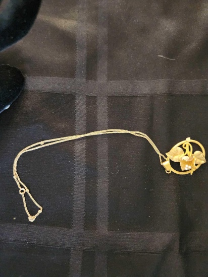 18k gold necklace w/pendant, 9.20 grams