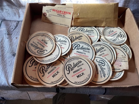 FLAT OF VINTAGE PRODUCERS MILK JACKSONVILLE IL GALLON BOTTLE LIDS AND MORE