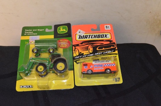 Ertl 1/64 Scale John Deere Tractor & Wagon