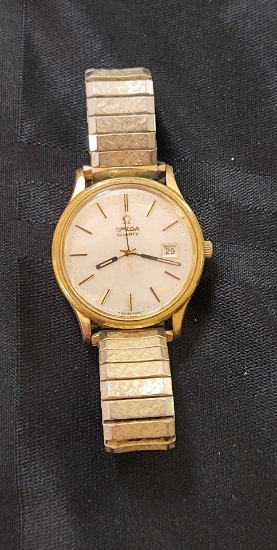 Vintage Watches, Primitives & Collectibles Auction