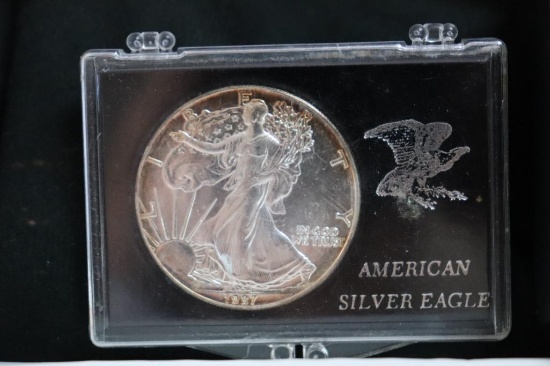 1987 Silver Eagle 1 oz. Silver Coin