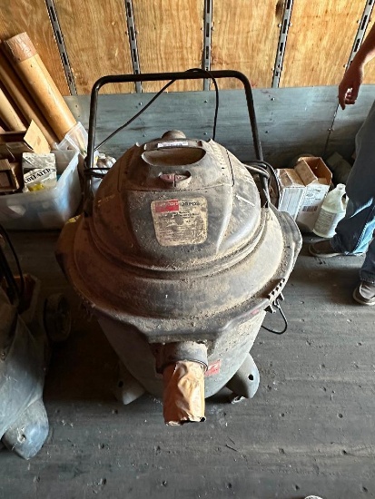 Dayton Model DRPD8 Commercial Shop Vac