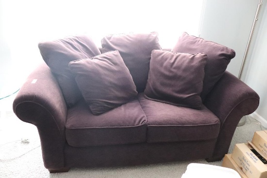 6ft Plum Couch Loveseat