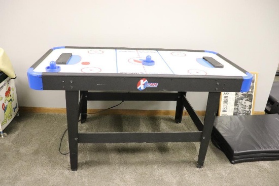 X-Plorer Air Hockey Table