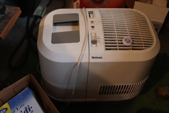 Holmes humidifier