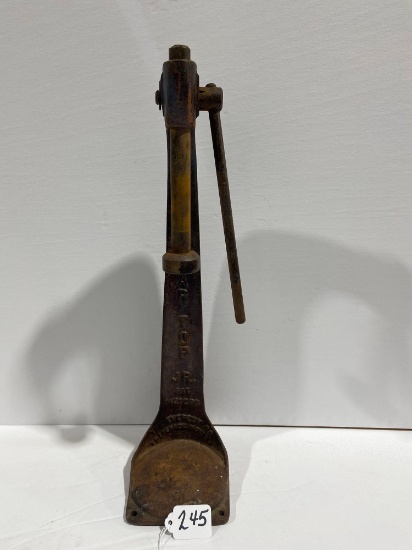 EVEREDY CO. CAST IRON BOTTLE CAP PRESS