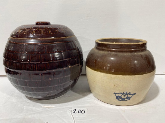 BROWN COOKIE JAR AND BEAN POT