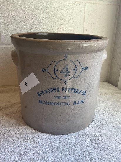 Monmouth Pottery Co 4 gal. crock