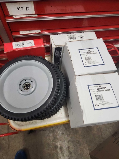 Large Quantity of Small Engine Mower Parts
