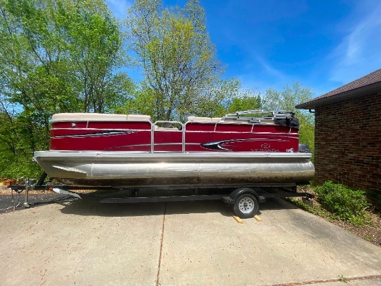 2014 VERANDA PONTOON BOAT WITH MOTOR AND TRAILER