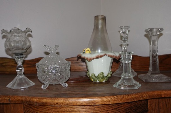 Quantity of Glassware