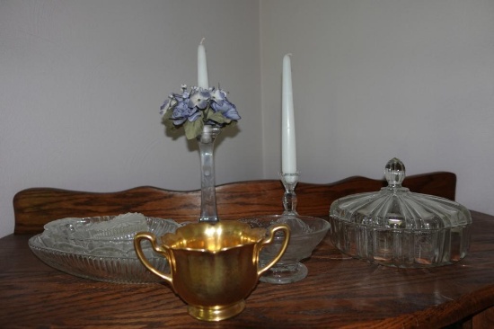 Quantity of Glassware