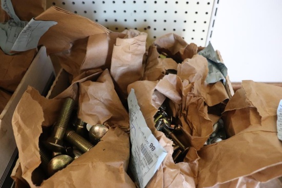 LARGE QUANTITY OF BOLTS