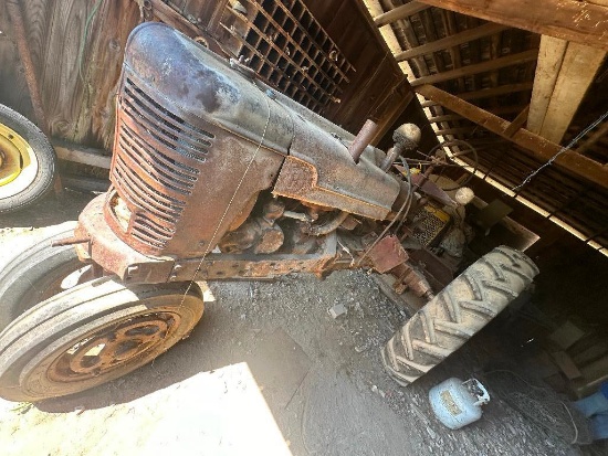Farmall H Tractor
