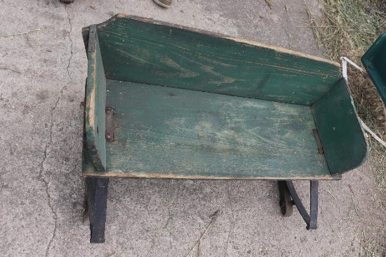 INTERNATIONAL HARVESTER WOODEN BUGGY SEAT