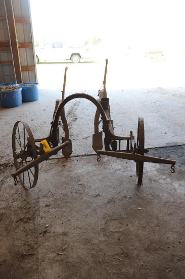 ANTIQUE 4 ROW HORSE DRAWN WALK BEHIND CULTIVATOR ON STEEL WHEELS