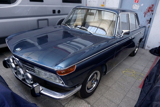 BMW 2000 TILUX