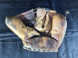 Vintage Baseball Glove Rawlings Hinged Pad PM 20