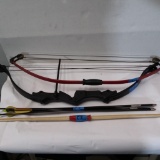 x3 Bows and x4 Arrows Assorted