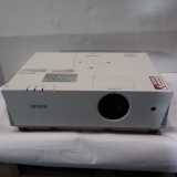 Epson 6110i PowerLite Projector Powers On Tested