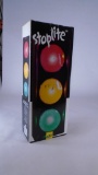 LiteFX Stoplite traffic light powers on 788432490070