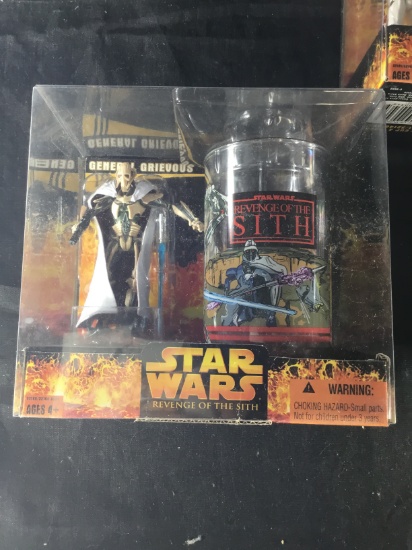 Star Wars Cups with Action Figures