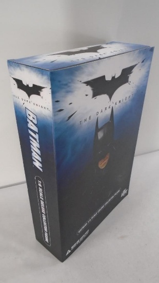 The Dark Knight "Batman" 1:6 Scale Deluxe Collector Figure