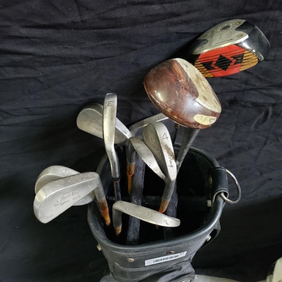 Bag with Clubs