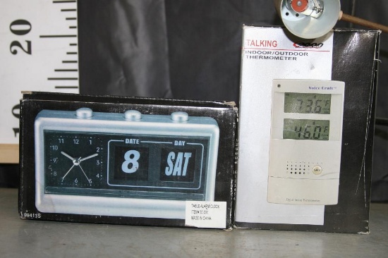 Quartz Table Alarm Clock, Indoor and Outdoor Digital Thermometer, Vintage Desk Lamps Roxter