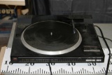 Fisher Full Automatic Linear Tracking Turntable Powers on
