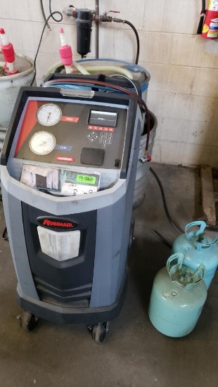 Robinair Refrigerant Recovery Machine Working with 2 small bottles