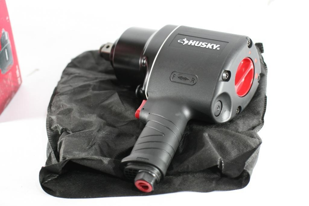 Husky 3/4 In. Impact Wrench 1400 Ft 