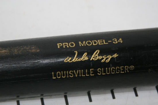 Pro Model 34 Engraved Wade Boggs Louisvillle Slugger 9, 34"