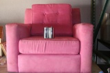 Plush Lounge Chair 31in wide 31in long 30in tall with Feet