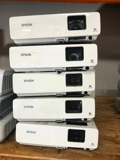 Epson projectors 83+ 8 units all power on