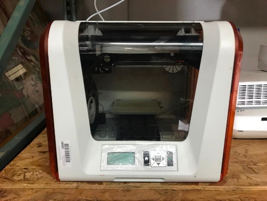 XYZ 3D printer- powers on