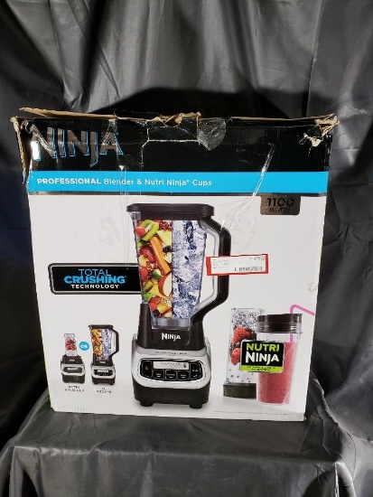 Ninja Professional Blender and Nutri Ninja Cups - Store Return