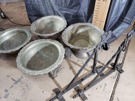 4 Metal Bowls and 2 Decorative Metal Wall Mounts