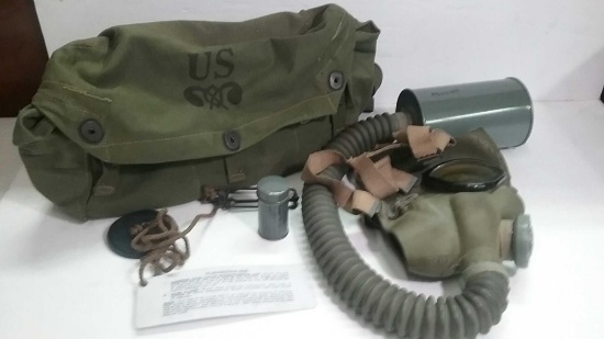 US Army Gas Mask with original bag/instructions