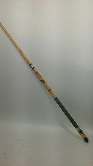 Vintage 1980's Mizerak Pool Cue Maple hardwood