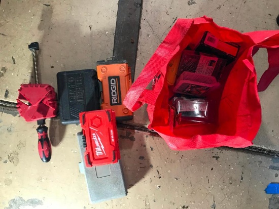 bag of tool sets and screws,- MILWAUKEE, RIDGID