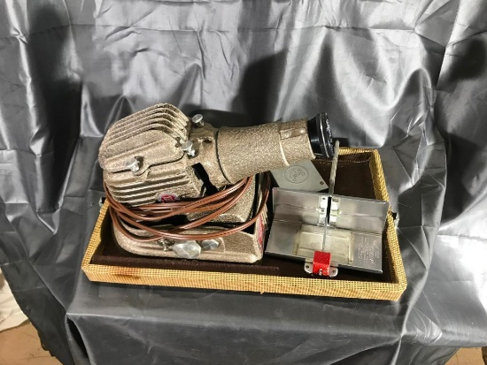 GOLDE slide projector