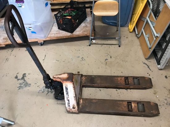 Narrow Pallet Jack Multiton 5500 LBS